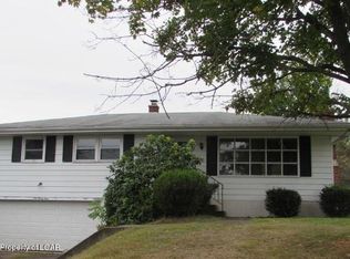 134 Shadetree Rd, Shavertown, PA 18708