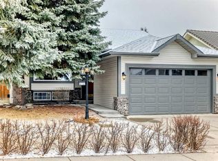 173 S Shannon Hl SW, Calgary, AB T2Y2Y8
