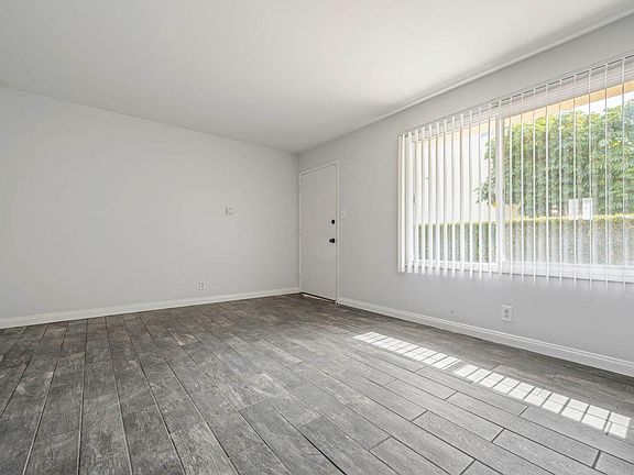 3rd image of 1218 S Armacost Ave #105