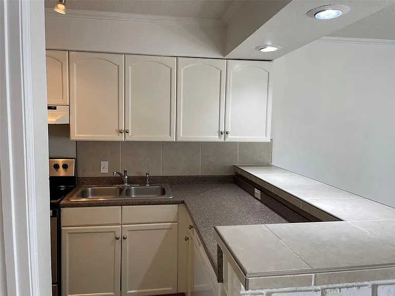 4321 Hazard St #1 — Photo 7
