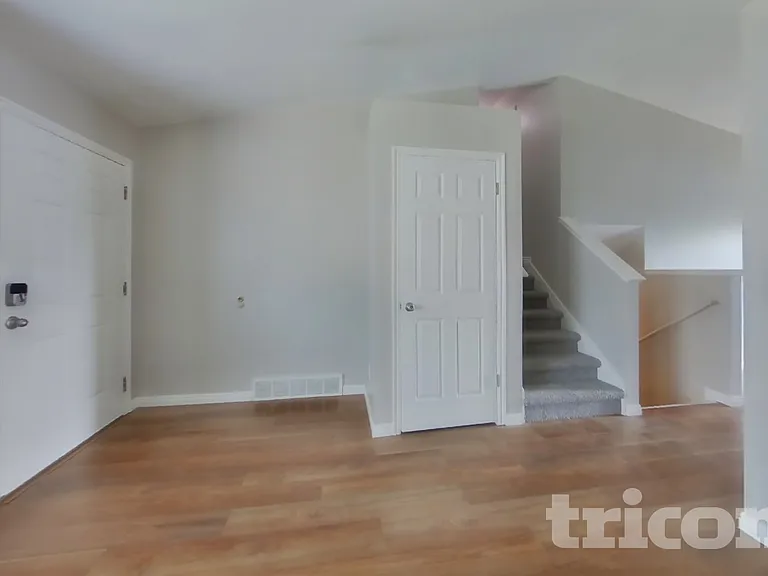 5845 S 4025 W — Photo 2