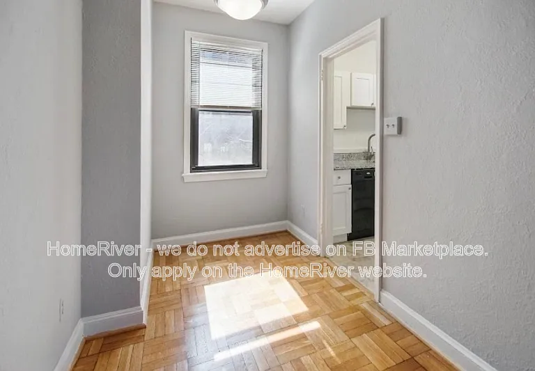 1010 25th St NW #511 — Photo 17