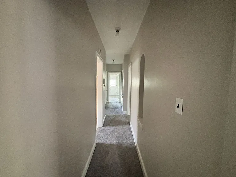 2943 Leslie St — Photo 9