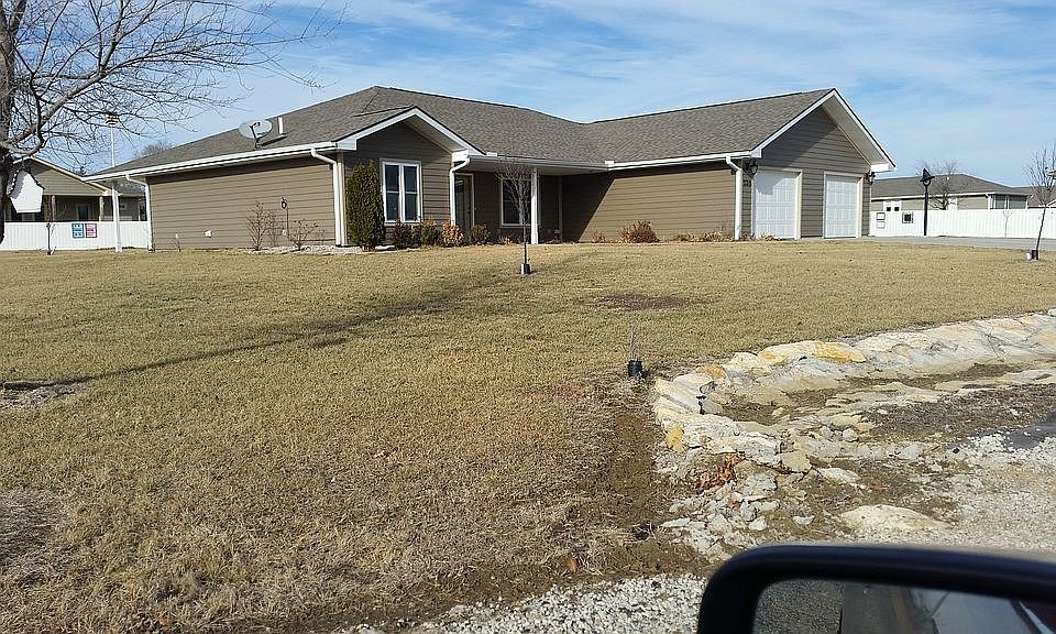 220 Apache St New Strawn KS 