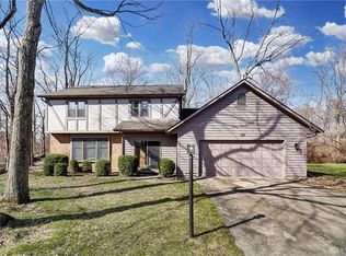 330 Green Oak Dr, Troy, OH 45373