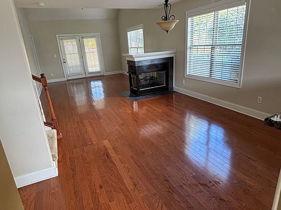 3rd image of 434 Old Grist Mill Blvd