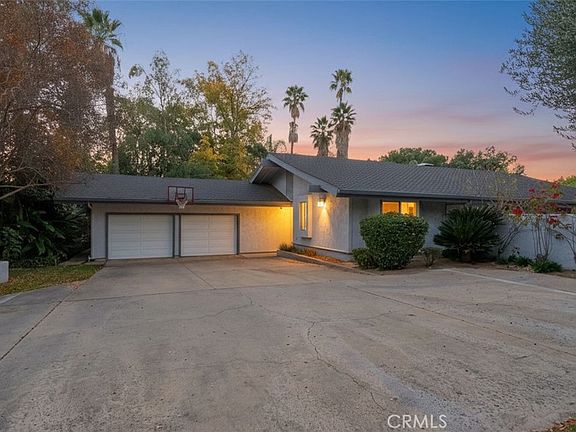 5th image of 2110 Hathaway Pl