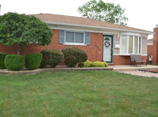 32508 Rosenbusch Dr, Warren, MI 48088