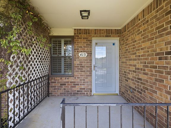 4th image of 413 Deer Lake Dr