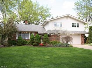 5563 Lansbury Ln, Lyndhurst, OH
