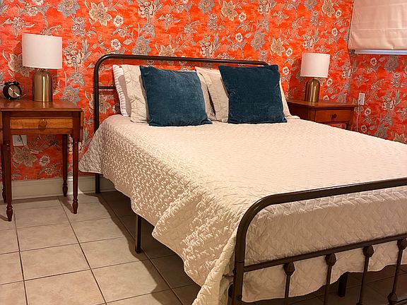 Private bedroom with queen bed.