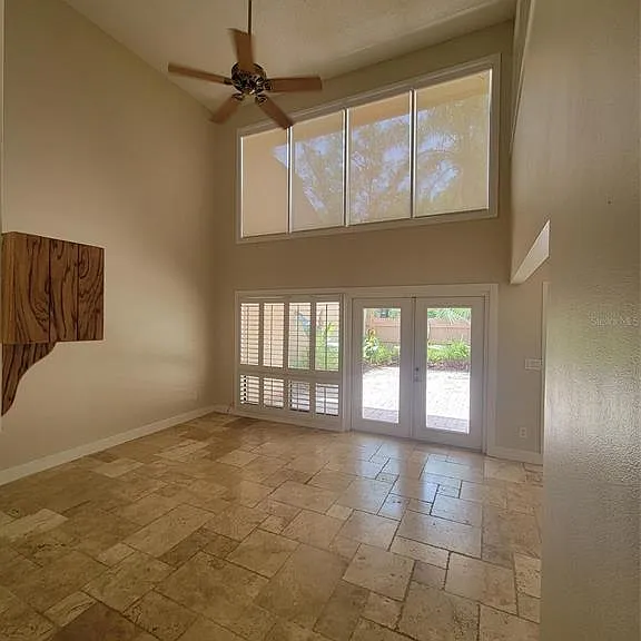 101 Cedar Point Ln — Photo 6
