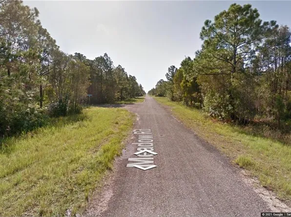 2552 Meadow RD, LEHIGH ACRES, FL 33974