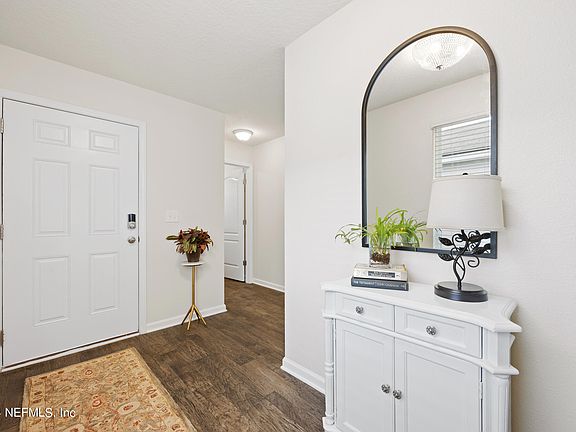 3rd image of 8364 CAPE FOX Drive