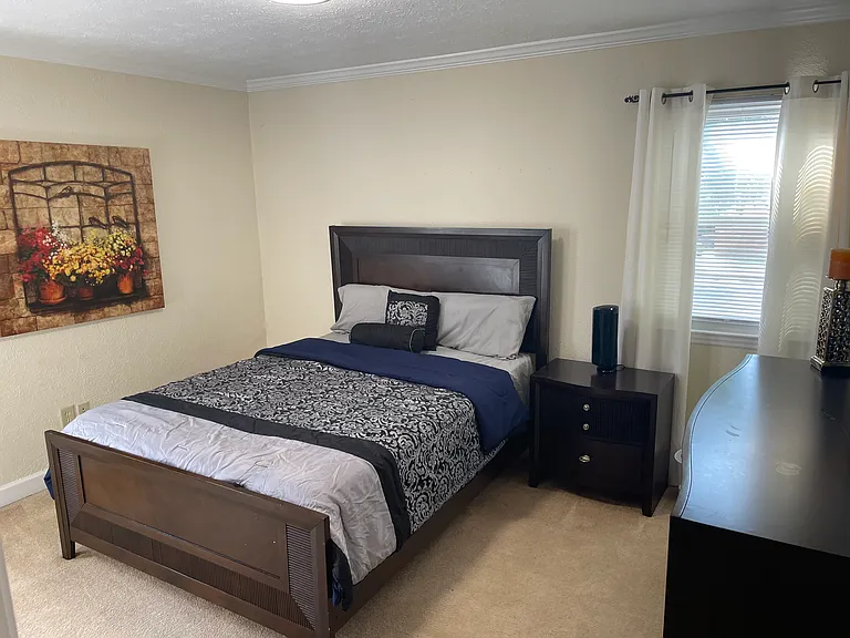 East Ridge Apartments — Photo 7