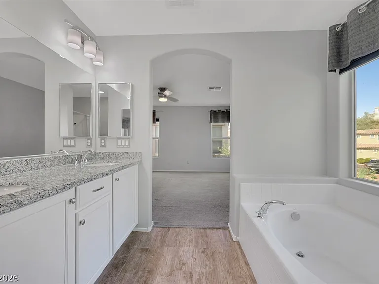 89 Sertata Ct — Photo 45