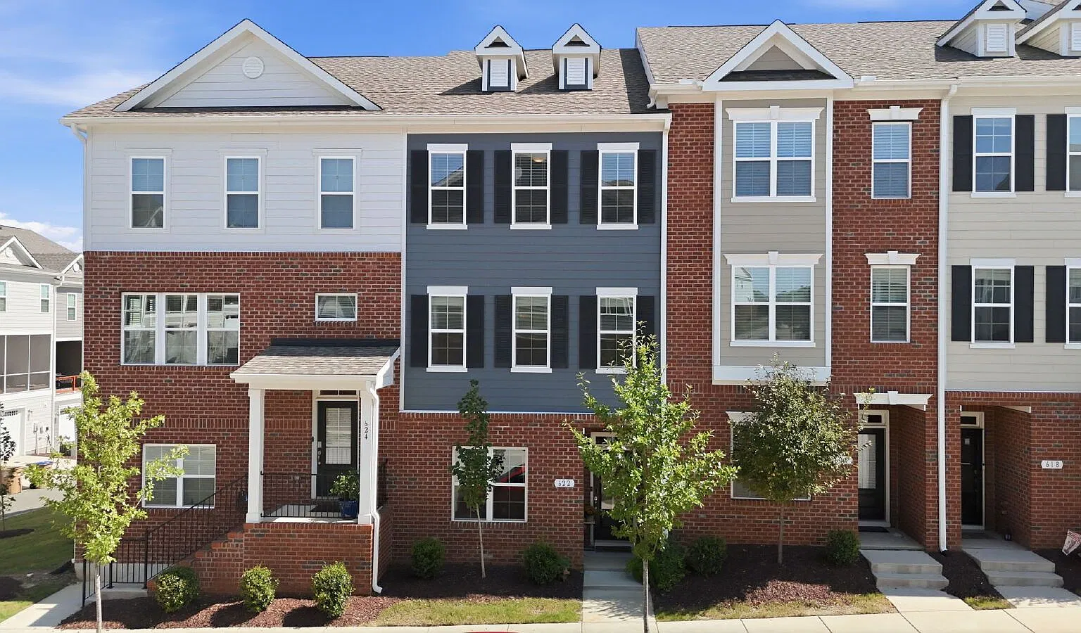 3 bed, 3.5 bath, 2312 sqft, $2,095 — Photo 1