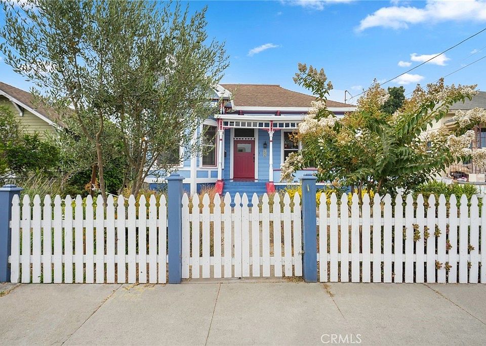 1st image of 1598 W 36th Pl