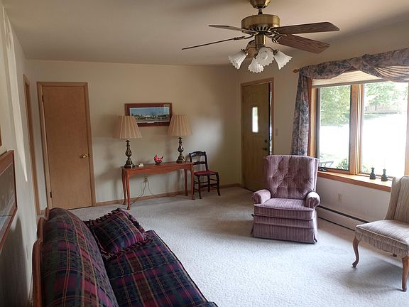 5th image of 68 Circle Dr