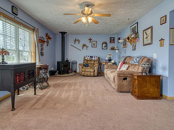 2nd image of 300 Highridge Cir