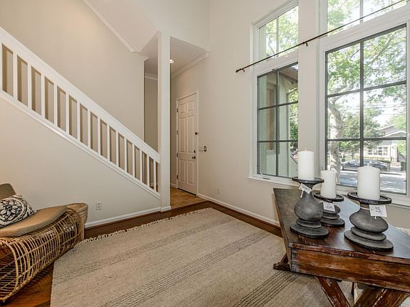 3rd image of 1782 Park Ave