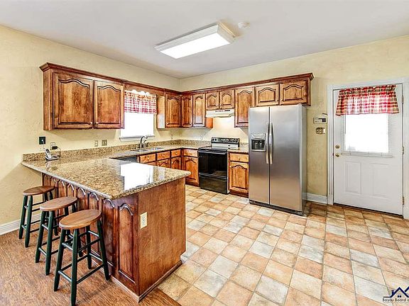 5th image of 192 Aubrey Dr
