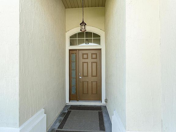2nd image of 704 Porto Cristo Ave