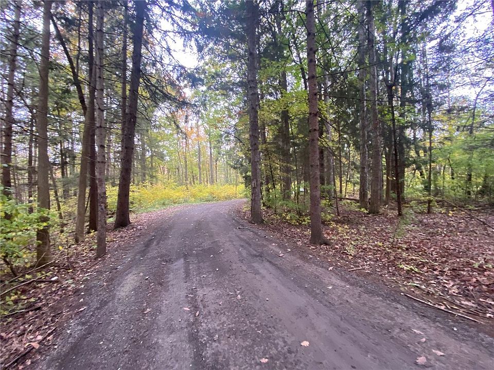 572 Whittier Rd Spencerport, NY Zillow