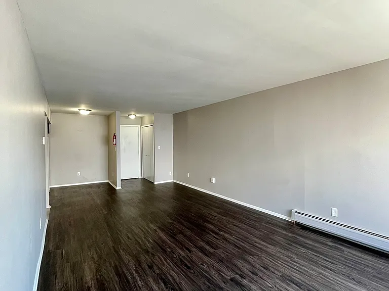 249 Chestnut St — Photo 4