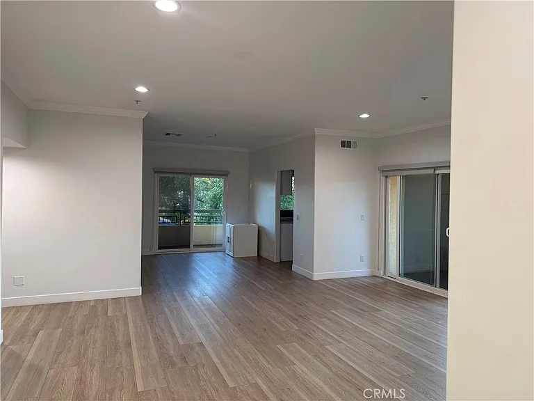 620 E Palm #302 — Photo 27