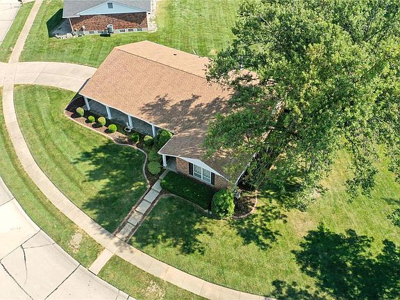 3rd image of 14855 Frais Dr