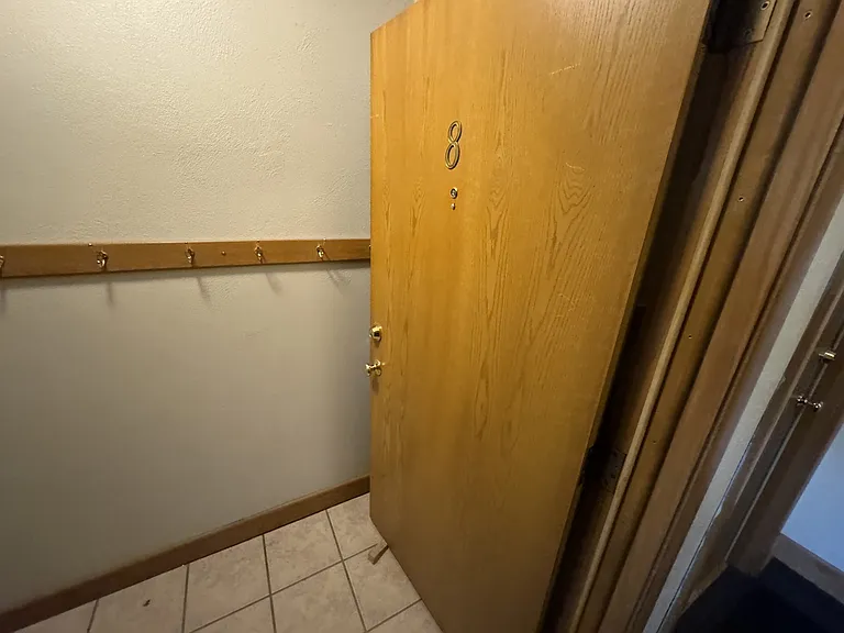 1547 Wynne Ave #8 — Photo 11