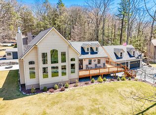 30 Vista Ct, Lakeville, PA 18438