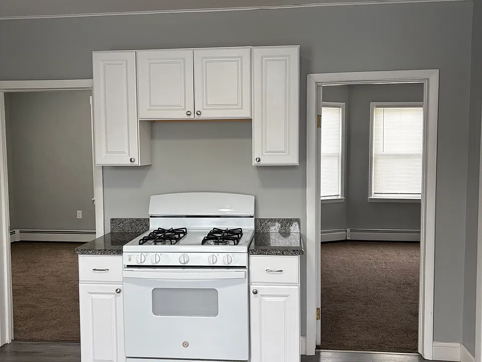 48 Park St #2