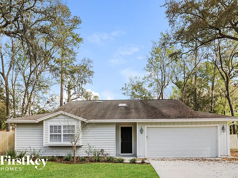 6181 Island Forest Dr — Photo 1