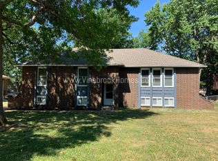 1113 SW 18th St, Blue Springs, MO 64015