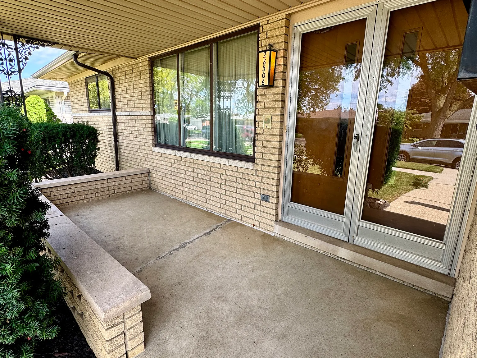 4 bed, 1681 sqft, $2,200 — Photo 3