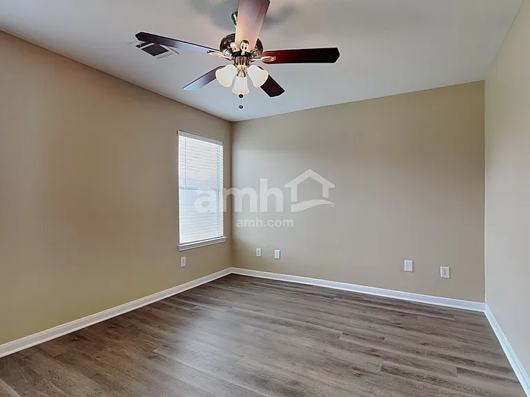 4530 Nueces River Loop — Photo 8