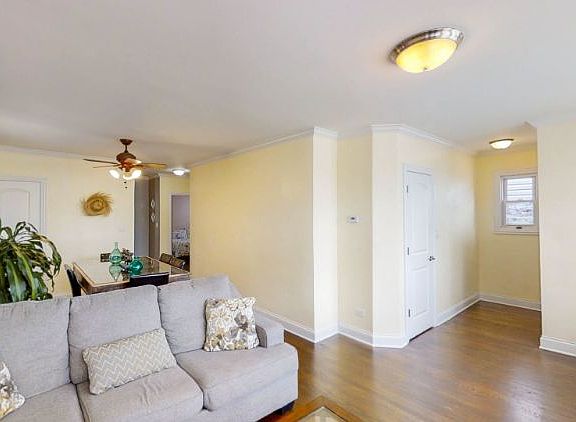 2nd image of 3430 N Natoma Ave
