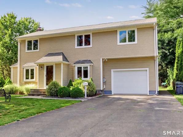 78 Chestnut Hill Road, Trumbull, CT 06611
