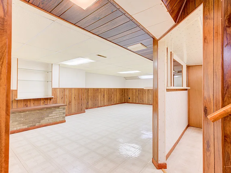 4708 Woodland Ave — Photo 16