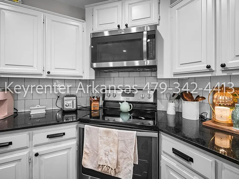 2943 E Setter St — Photo 9