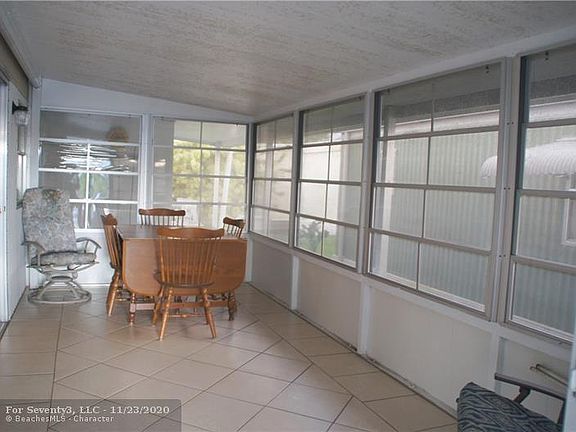2nd image of 5220 SW 23rd Ave