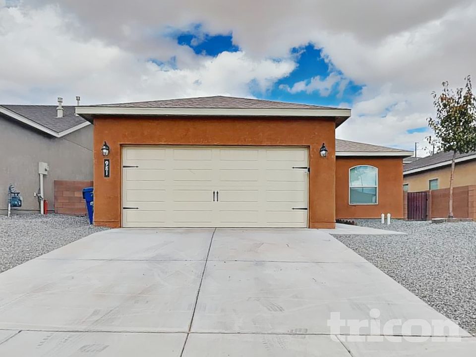 1st image of 981 Firewheel Ave SW