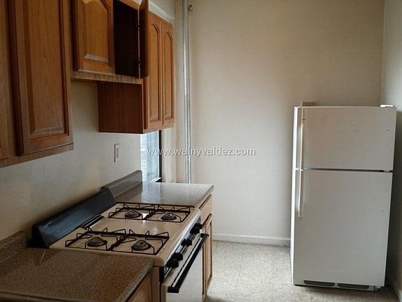 2nd image of 2280 Grand Ave APT 3G
