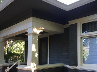 2205 N 40th St, Seattle, WA 98103