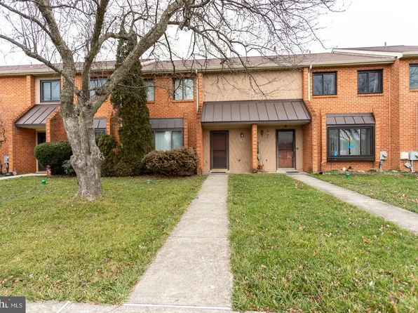 118 Caernarvon Ct, Exton, PA 19341