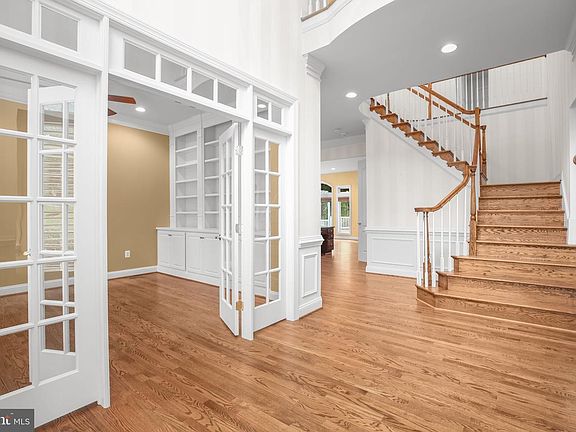 5th image of 240 Kimberwick Ln