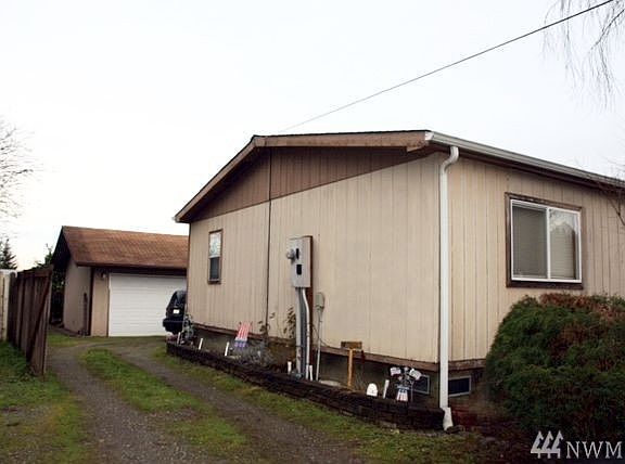 2nd image of 315 8th Ave N