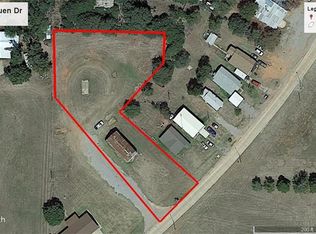 1754 Neptune Dr, Clinton, OK 73601